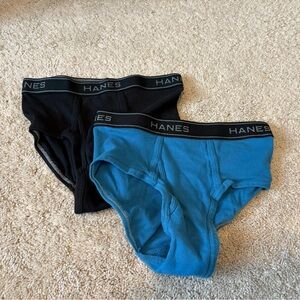Hanes Boy’s Black and Blue Briefs NWOT